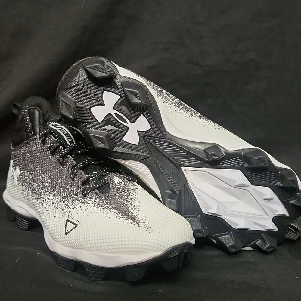 Under Armour Kids White and Black Gradient Cleats